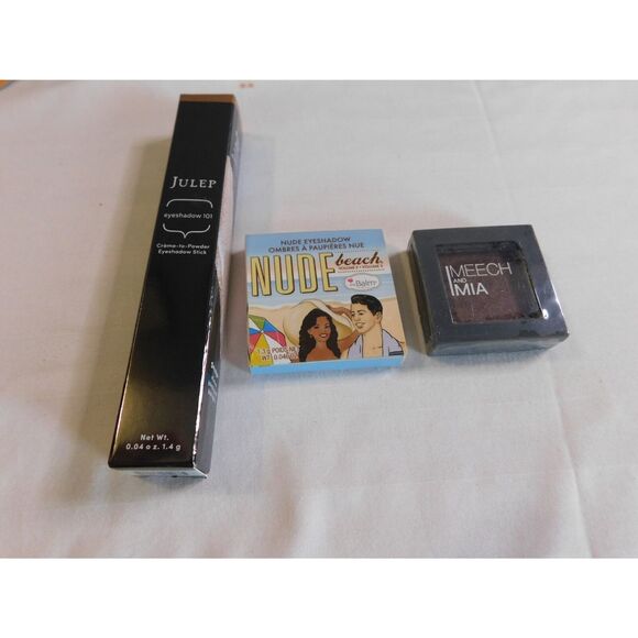 Makeup Set of 3 Eye Shadows All New In Box - Picture 2 of 7